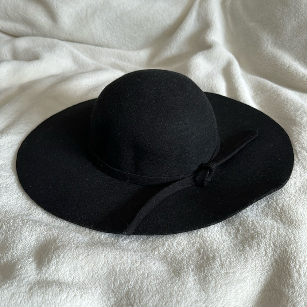 Brandy Melville Black Floppy Wool Hat